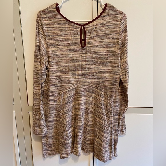 Maternity top - Picture 2 of 2